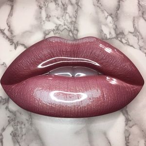 Huda Beauty lip set | Muse and angelic